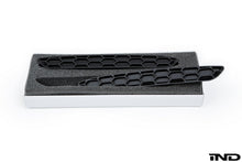Charger l'image dans la galerie, Cache Reflecteur Arriere Acexxon F87 M2  - Honeycomb - Europe BM Shop