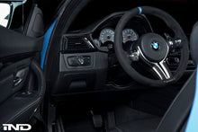 Charger l&#39;image dans la galerie, Insert Volant Carbone BMW M Performance M2 M3 M4 - Europe BM Shop