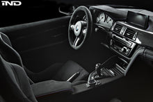 Charger l&#39;image dans la galerie, Insert Console Carbone BMW M Performance M3 M4 - Europe BM Shop
