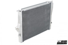 Charger l'image dans la galerie, BMW M3 E90 E92 Radiateur d’eau aluminium Racing DO88 - Europe BM Shop