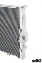 Charger l'image dans la galerie, BMW M3 E90 E92 Radiateur d’eau aluminium Racing DO88 - Europe BM Shop