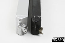 Charger l'image dans la galerie, BMW M3 E90 E92 Radiateur d'huile moteur racing DO88 - Europe BM Shop
