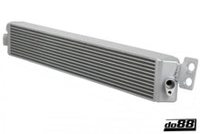 Charger l'image dans la galerie, BMW M3 E90 E92 Radiateur d'huile moteur racing DO88 - Europe BM Shop