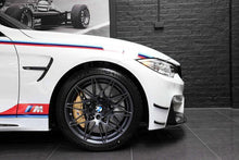 Load image into Gallery viewer, Flaps Carbone BMW M4 DTM Champion Edition - Europe BM Shop