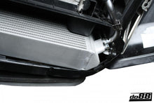 Load image into Gallery viewer, BMW M3 E90 E92 Radiateur d&#39;huile moteur racing DO88 - Europe BM Shop